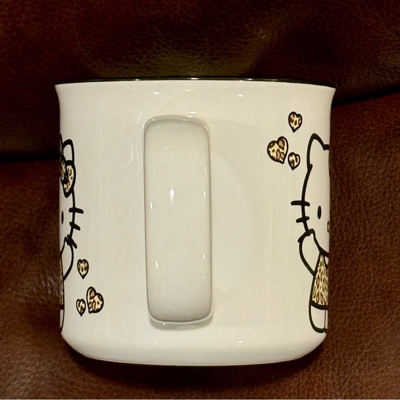 Hello Kitty Leopard Print Dress & Hearts Ceramic Mug - Picture 4 of 6